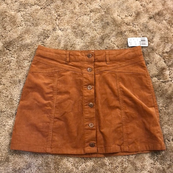 Forever 21 Dresses & Skirts - Forever 21 corduroy button up skirt